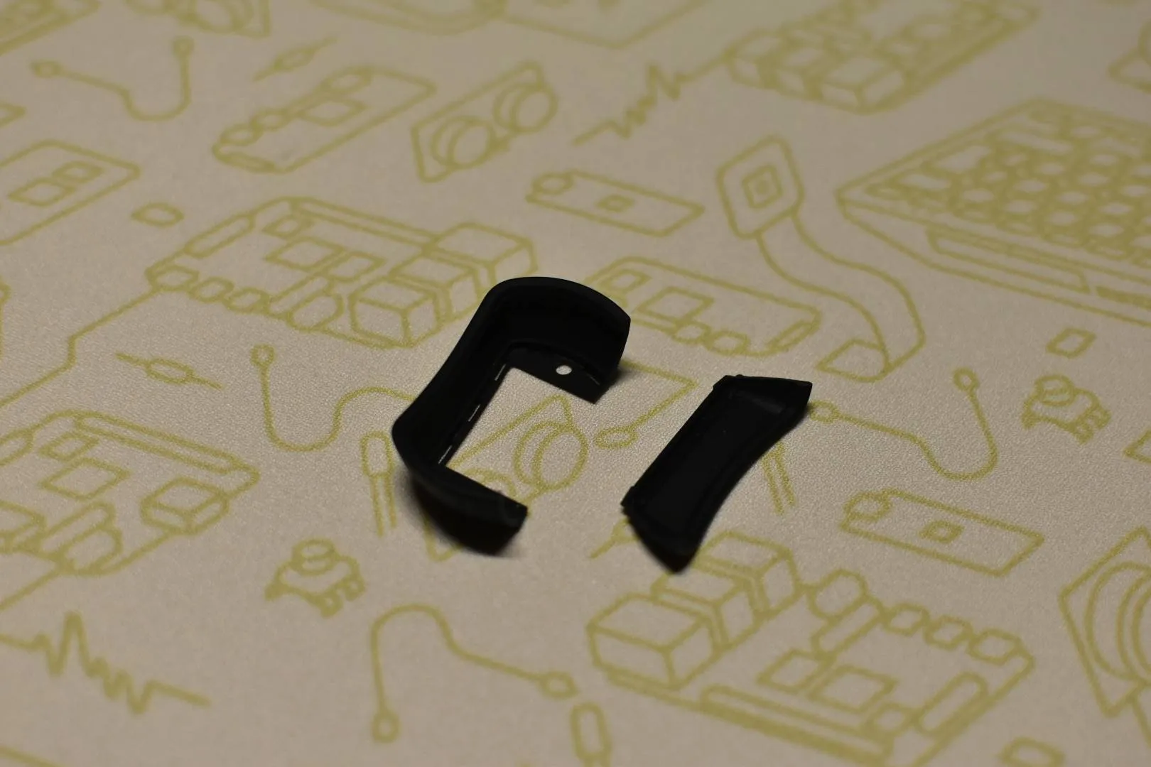 切り取ったゴム部分