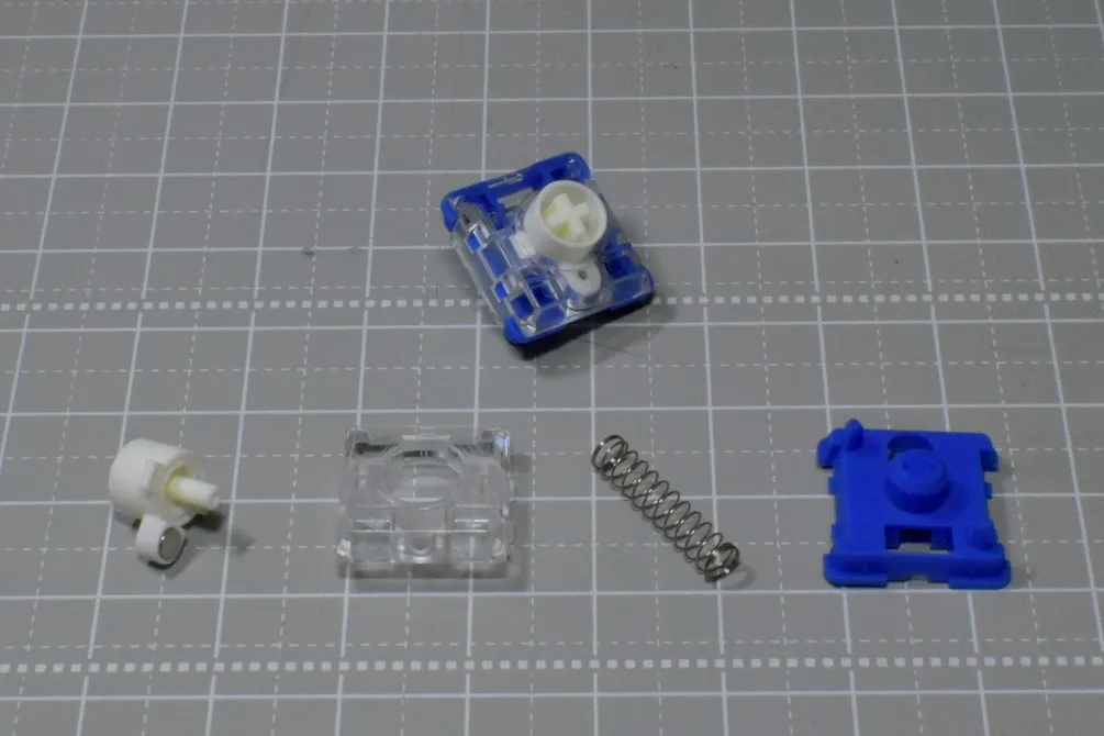 2.8±0.25mm 30±10gf PC-POM-PA66